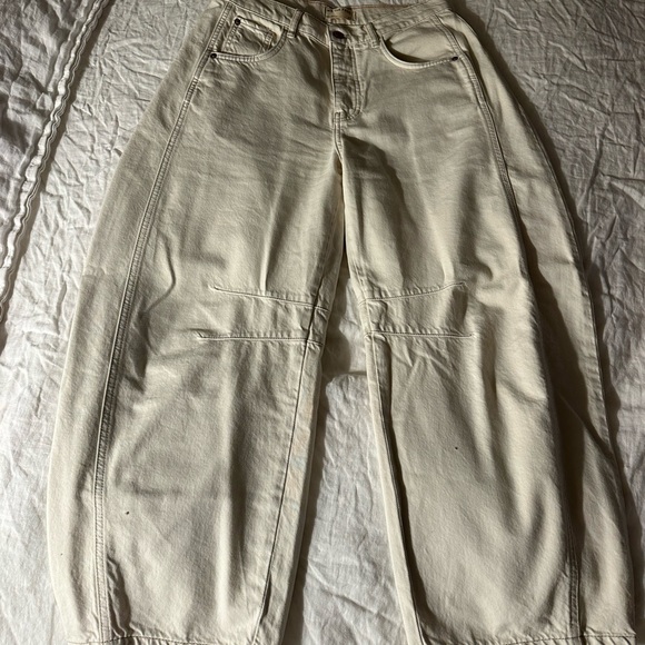 Free People x We The Free Cream Barrel Jeans - Picture 9 of 10